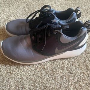Nike Lunarsolo Gray and Black Running Shoes